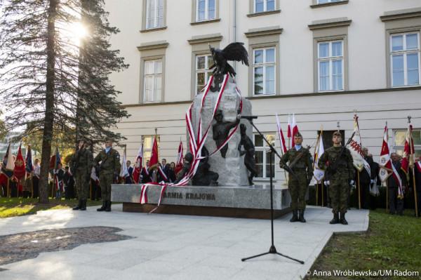 pomnik AK