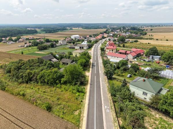 Droga w Kolonii Seredzice