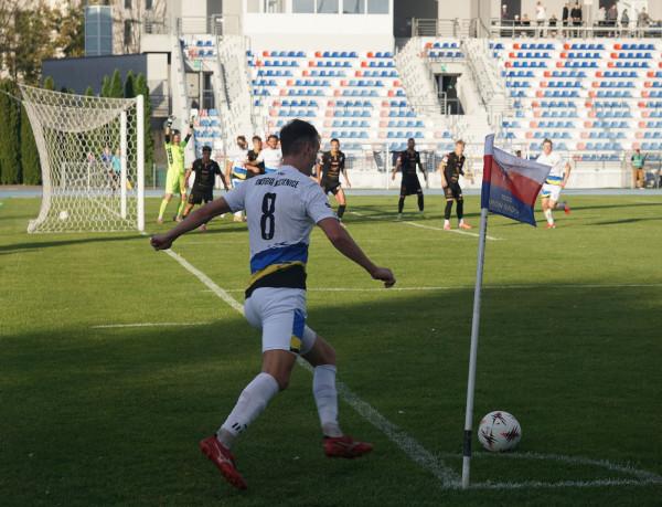 Dawid Jarczak strzelił przepięknej urody gola z rzutu rożnego!