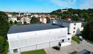 Nowa hala sportowa, scena, cyberbezpieczeństwo... Intensywne inwestycje w powiecie radomskim  