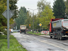 ul. Rapackiego - zrywanie asfaltu