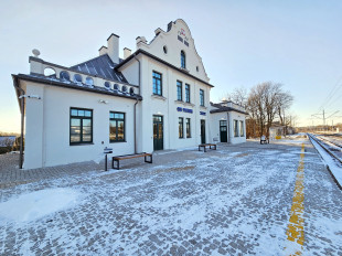 Dwa dworce w Pionkach otwarte dla podróżnych