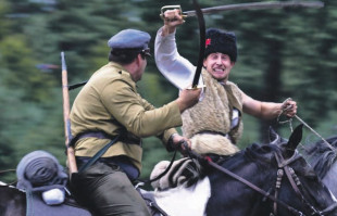 Historyczne widowisko i piknik. Zaplanuj czwartek w skansenie