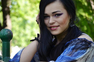 Agnes budzi się z letargu