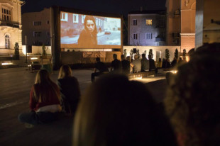 Plenerowe pokazy filmowe dla radomian