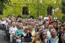 Koncert na dziedzińcu 