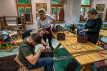 Warsztaty wikliniarskie w Muzeum Wsi Radomskiej