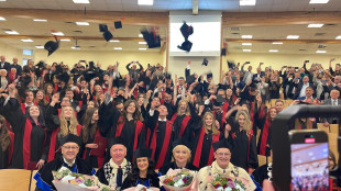 Birety w górę! Nowi lekarze opuścili mury Uniwersytetu Radomskiego [FOTO | WIDEO]