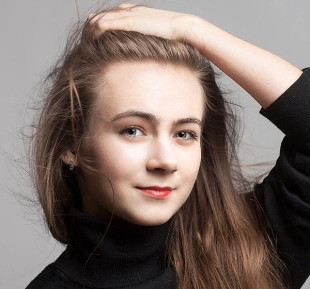 Recital Aleksandry Hortensji Dąbek i poezja Piotra Łopuskiego