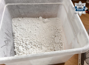 Trzech radomian wpadło z pięcioma kilogramami amfetaminy i marihuany [FOTO]