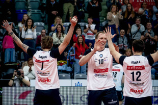 PIERROT Czarni wciąż liczą się w walce o play-off. Lechia pokonana!