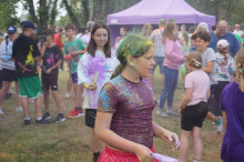 Letni Festiwal Zabawy oraz Holi Święto Kolorów. 