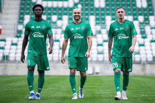 Tak prezentuje się domowy komplet strojów Radomiaka