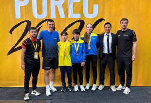 Ukraina wygrała klasyfikację medalową Ligi Młodzieżowej. Wasyl Kostyuk nagrodził karateków premiami