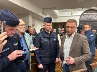 Robert Bąkiewicz podczas sesji Rady Miejskiej w Radomiu