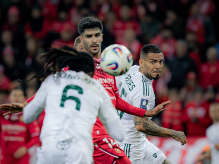 W jesiennym meczu w Łodzi górą był Widzew (3:2)