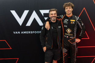 Trener Jakub Wysocki i kierowca Aleksander Ruta
