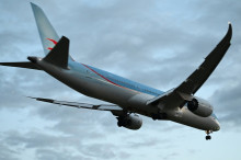 Pierwsze lądowanie Boeinga 787 Dreamliner w Radomiu