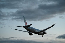 Pierwsze lądowanie Boeinga 787 Dreamliner w Radomiu