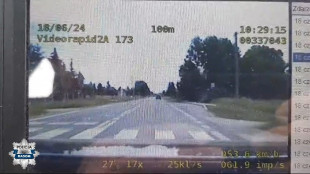 Wyprzedzał na przejściu dla pieszych radiowóz