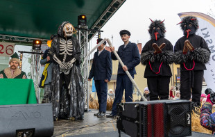 W Jedlińsku po raz kolejny ścięto Śmierć. Obrzędowa perełka powiatu [FOTO]