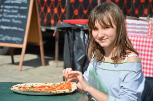 Impreza odbywa się od piątku do niedzieli (26-28 maja) w godz. 15-20 na Placu Jagiellońskim w Radomi