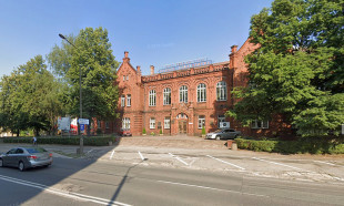 Skandal w radomskiej samochodówce. Nauczycielka pożyczała pieniądze od uczniów, zleciła pobicie ucznia