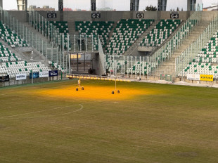 Ostatecznie: mecz Radomiak - Korona bez kibiców gości! Ustawiono doświetlanie boiska lampami [FOTO]