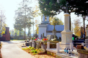 Udana kwesta na zabytkowym cmentarzu przy ul. Limanowskiego