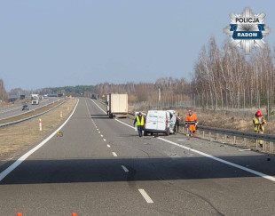 Zderzenie osobówki i TIR-a na S7 pod Radomiem. Dwie osoby  szpitalu