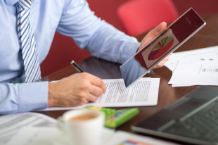 Frontend a może backend - co dla siebie wybrać? Czym się różnią?