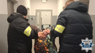 Odebrał gazety zamiast pieniędzy. Pójdzie siedzieć na 8 lat?