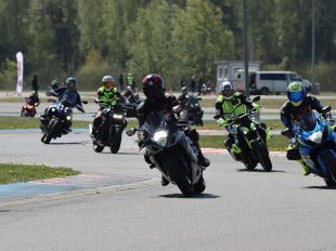 Mazowieckie otwarcie sezonu motocyklowego na torze Jastrząb [FOTO | WIDEO]