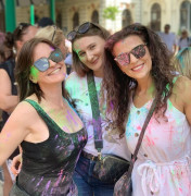 Barwne szaleństwo nadciąga. Holi Święto Kolorów już w niedzielę