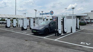 Na parkingu E.Leclerc otwarto nową stację ładowania samochodów elektrycznych