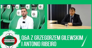 Kiedy będzie sektor gości?  Co ze sponsorem tytularnym stadionu? Czy będą kolejne transfery? Właściciel i dyrektor sportowy Radomiak odpowiadają na pytania kibiców