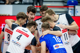 Pierrot Czarni szybko rozbici przez Stal Nysa