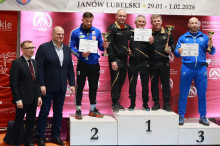 Podium klasyfikacji drużynowej. Na pierwszym miejscu Olimpijczyk Radom