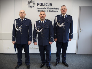 Od lewej: nadkom. Rafał Różalski, insp. Robert Janik, podinsp. Sebastian Kopycki