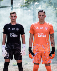 Tak prezentują się stroje bramkarzy Radomiaka