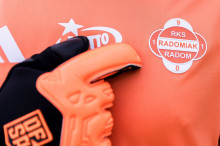 Tak prezentują się stroje bramkarzy Radomiaka