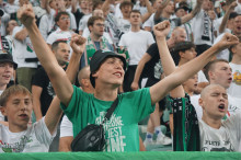 Doping kibiców podczas meczu Legii z Radomiakiem
