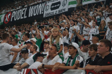 Doping kibiców podczas meczu Legii z Radomiakiem