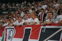 Doping kibiców podczas meczu Legii z Radomiakiem
