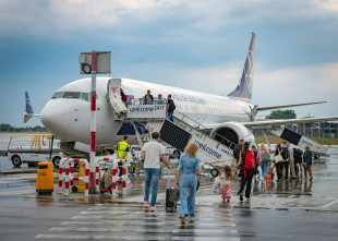 Zatrudnienie na lotnisku w Radomiu zredukowane o 20 procent. I to nie koniec