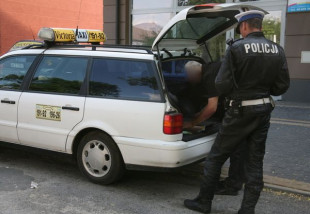 Policjanci skontrolowali taksówkarzy (zdjęcia)