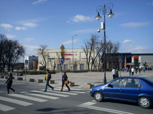 Parking będzie, ale tylko dla gości teatru