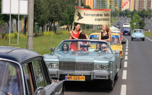 Piknik, parada i... policyjna eskorta. Festiwal ''Kameralne Lato Radom 2013'' rozpoczęty [ZDJĘCIA]