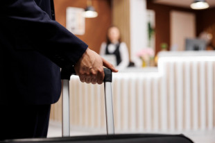 Jak wybrać idealny hotel w Falentach: przewodnik po najlepszych ofertach i atrakcjach