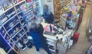 Napad na sklep na Młodzianowie. Groził sprzedawczyni nożem